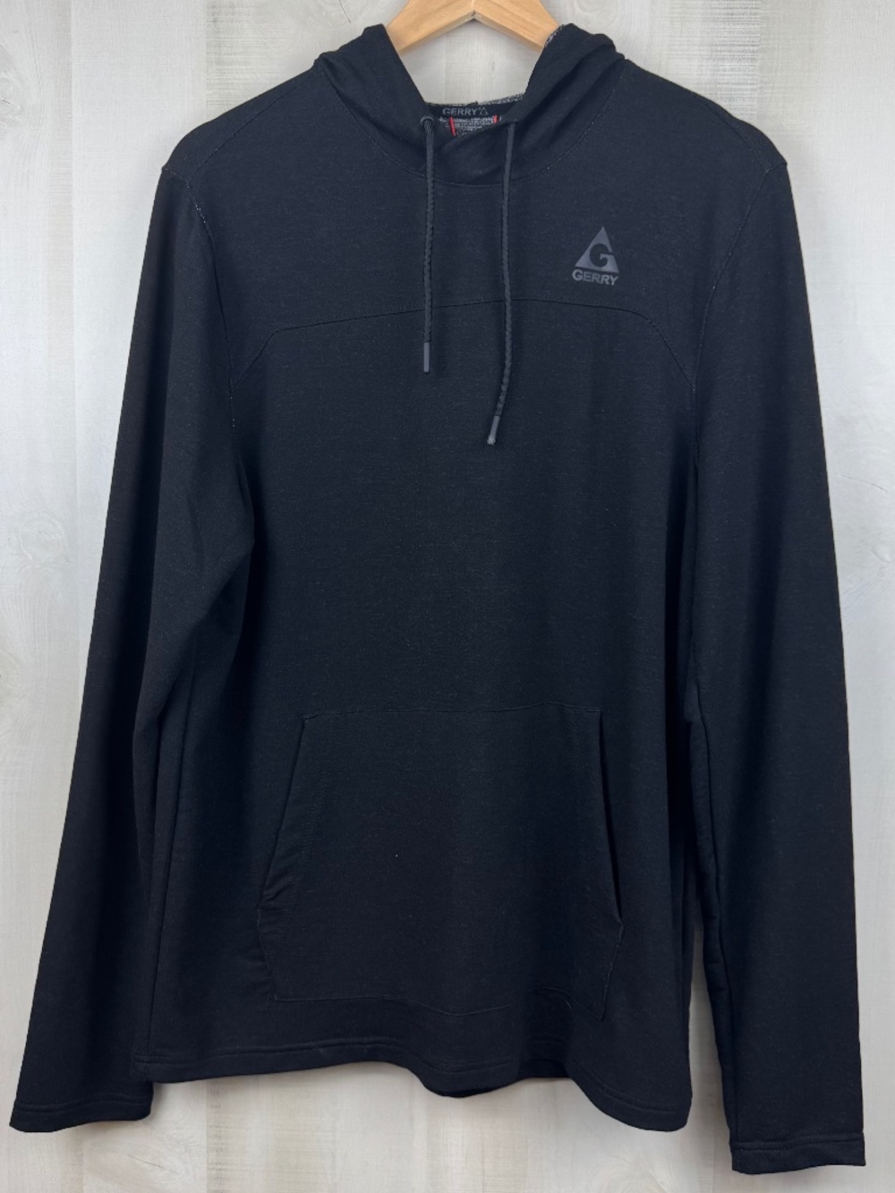 NWT Gerry Men’s Long Sleeve Stretch Black Lightweight Performance Hoodie Medium